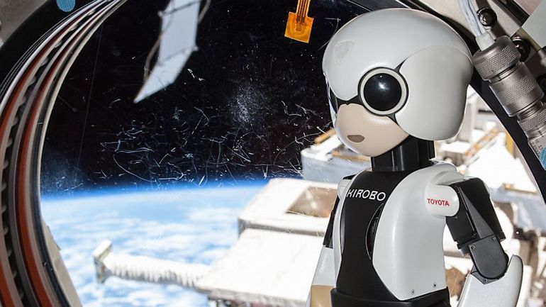 Успешный полет робота астронавта Kirobo